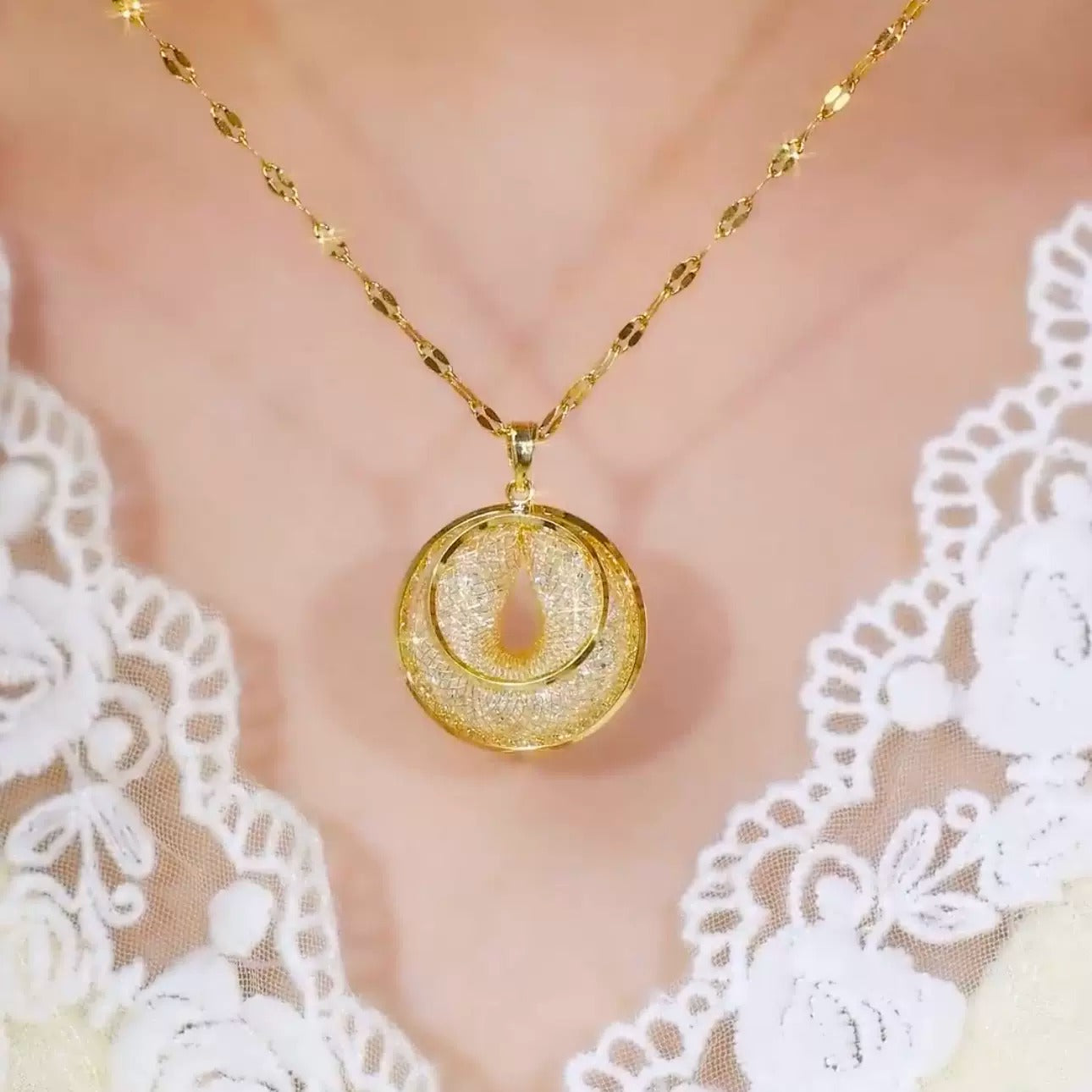 Mesh Crystal Necklace(24k Gold Plated)